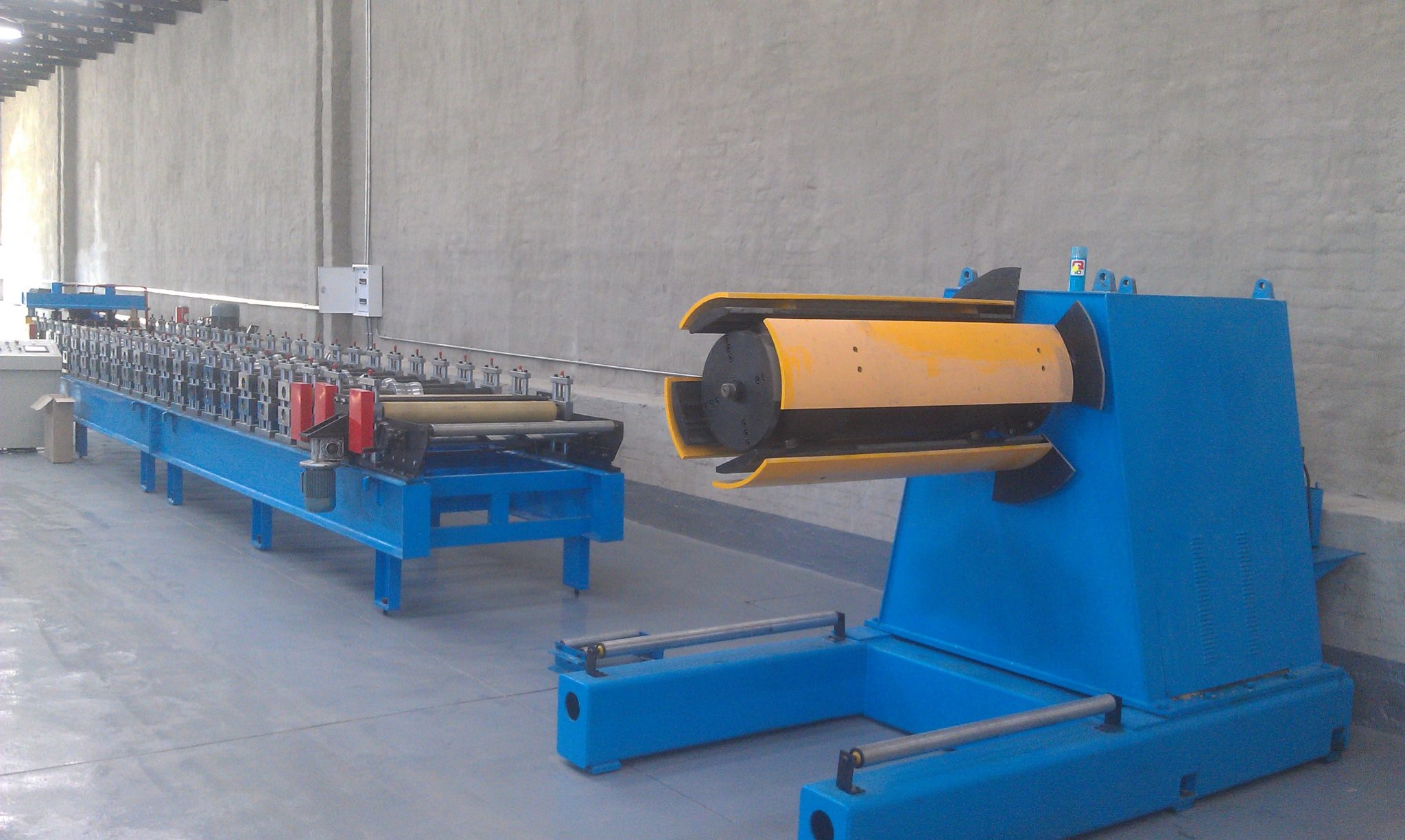 machine de profilage à rouleaux pour tôles de toiture IBR