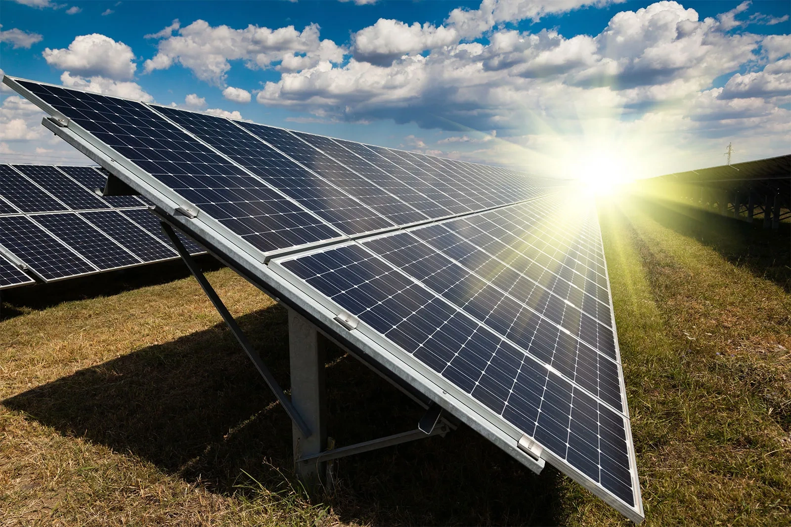 Aplicación del marco de montaje del panel solar