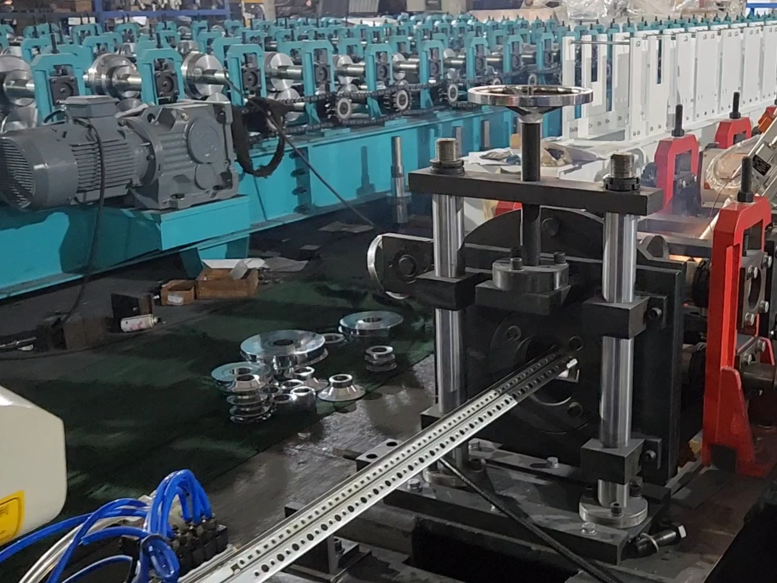 electric cabinet column laser welder