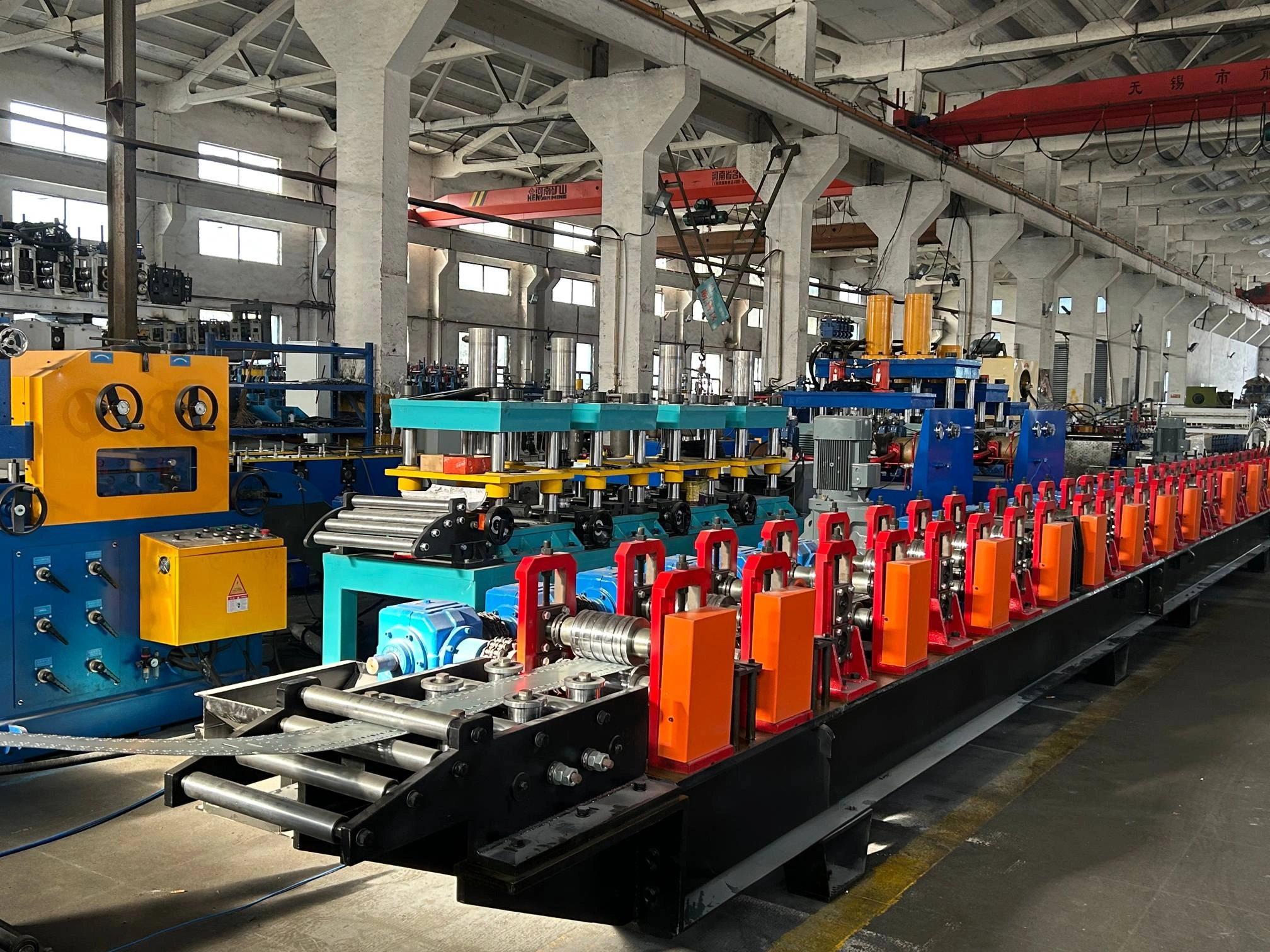 electric column feeder and guider